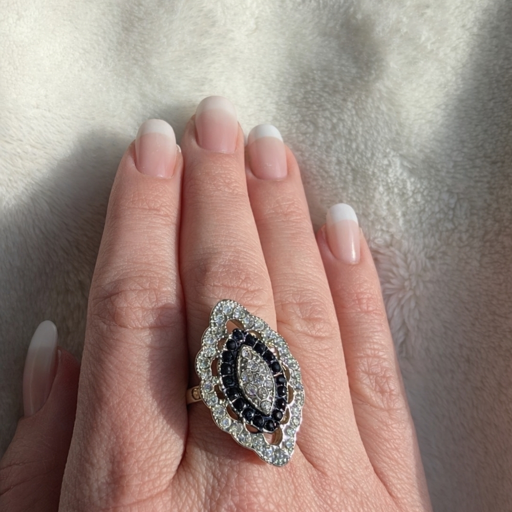 Art Deco Style Black & Clear Rhinestone Statement Ring – Large Cocktail Ring
